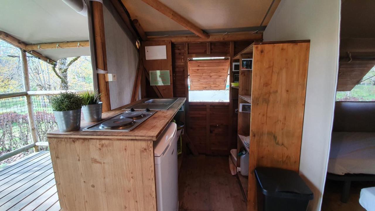Camping Les Vernieres La Bourboule Sancy Экстерьер фото